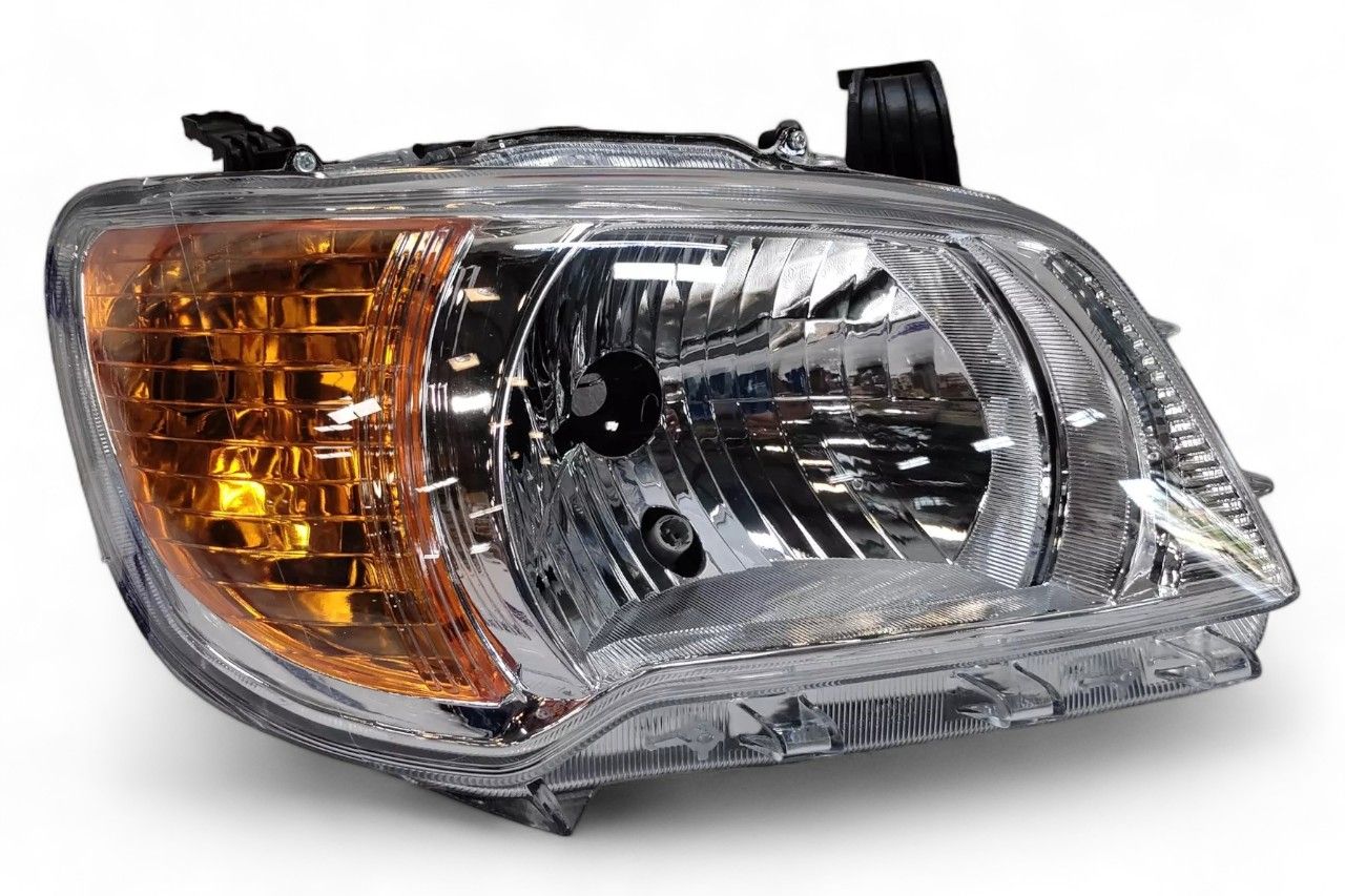 Lumax Head Lamp - RH AV215889