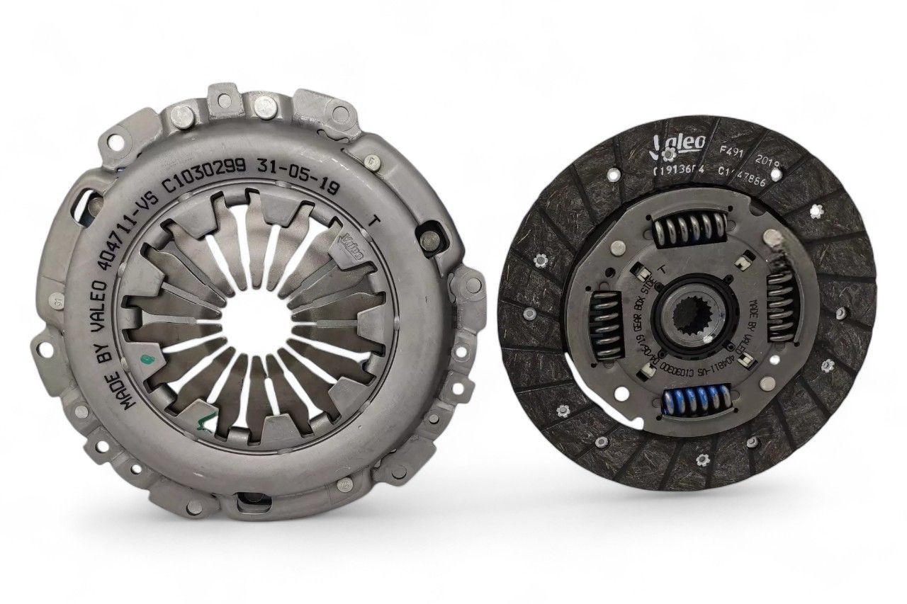 Valeo Clutch Set (Disc+Pressure Plate) AV357804