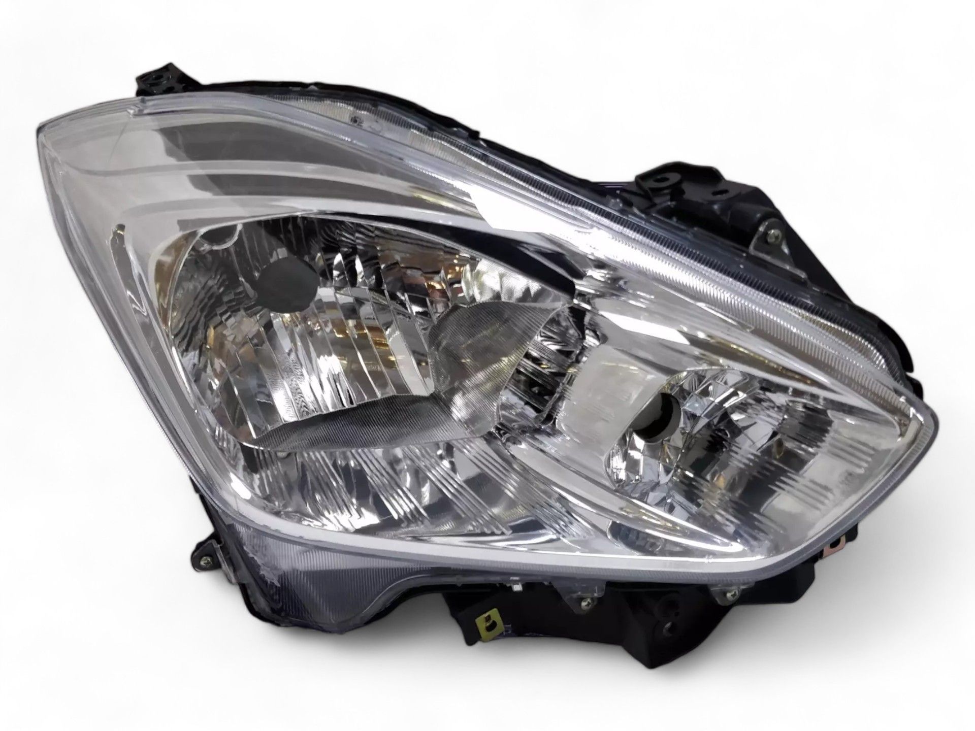 Lumax Head Lamp - RH AV989434