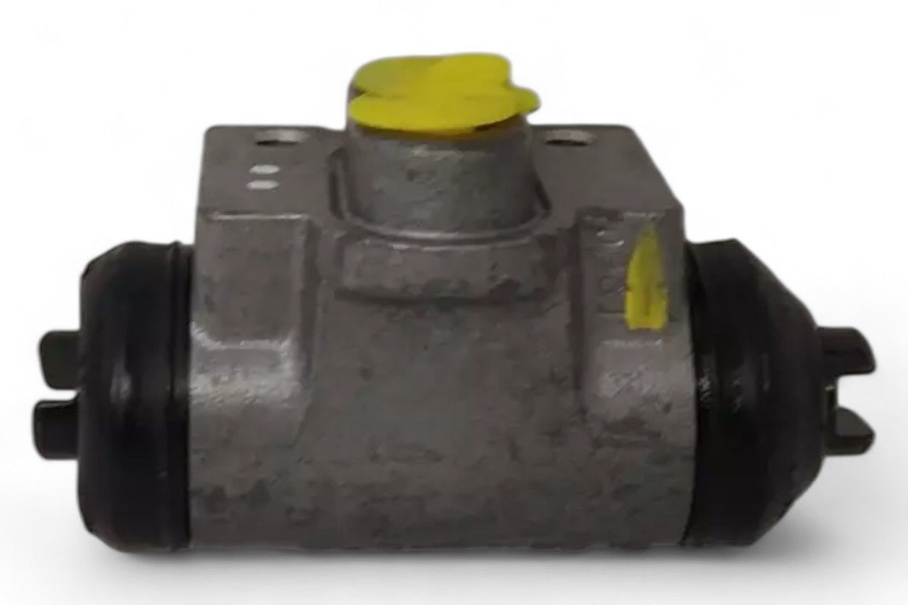 TVS Girling Rear Wheel Brake Cylinder - RH AV404345