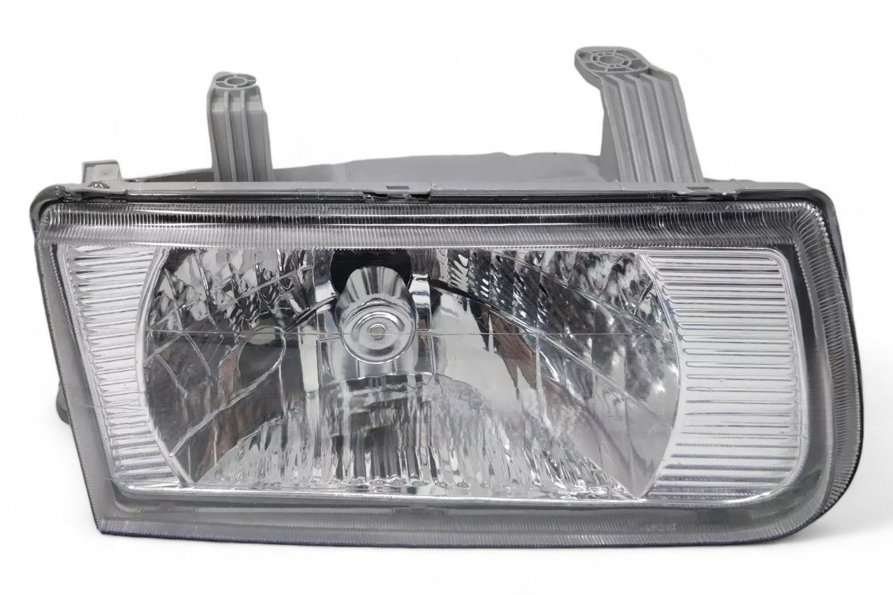 Lumax Head Lamp - RH AV730865
