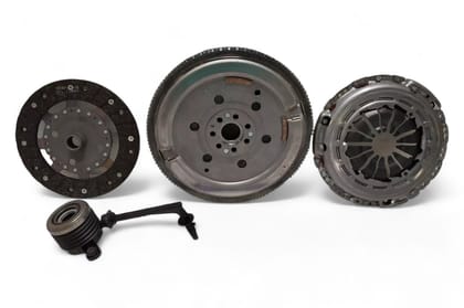 Luk Clutch Kit (Disc+Pressure Plate+Bearing+Flywheel) AV591384
