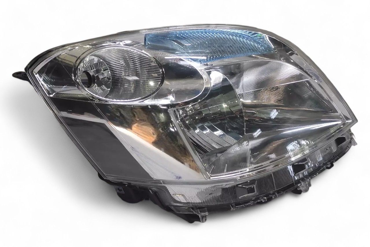 Lumax Head Lamp - RH AV118085