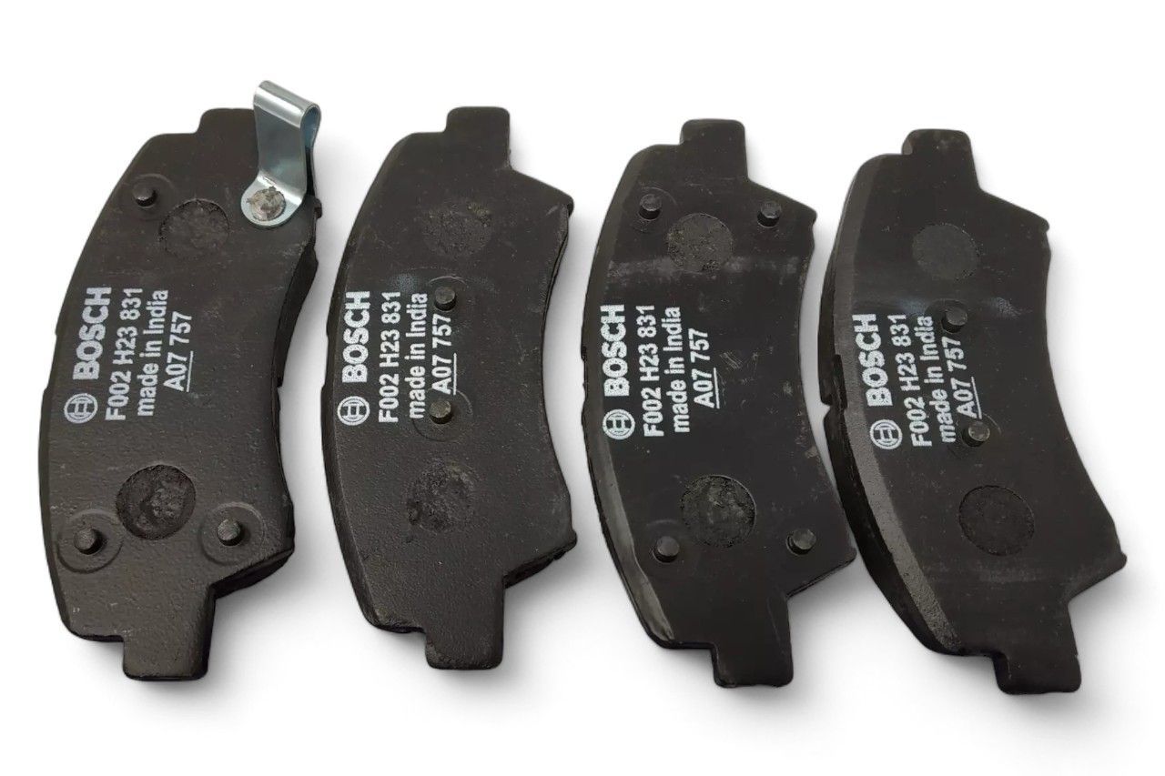 Bosch Front Brake Pad Set AV576347