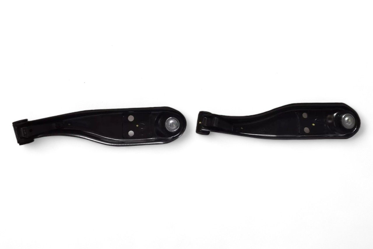 Autokoi Lower Arm Set AV277477
