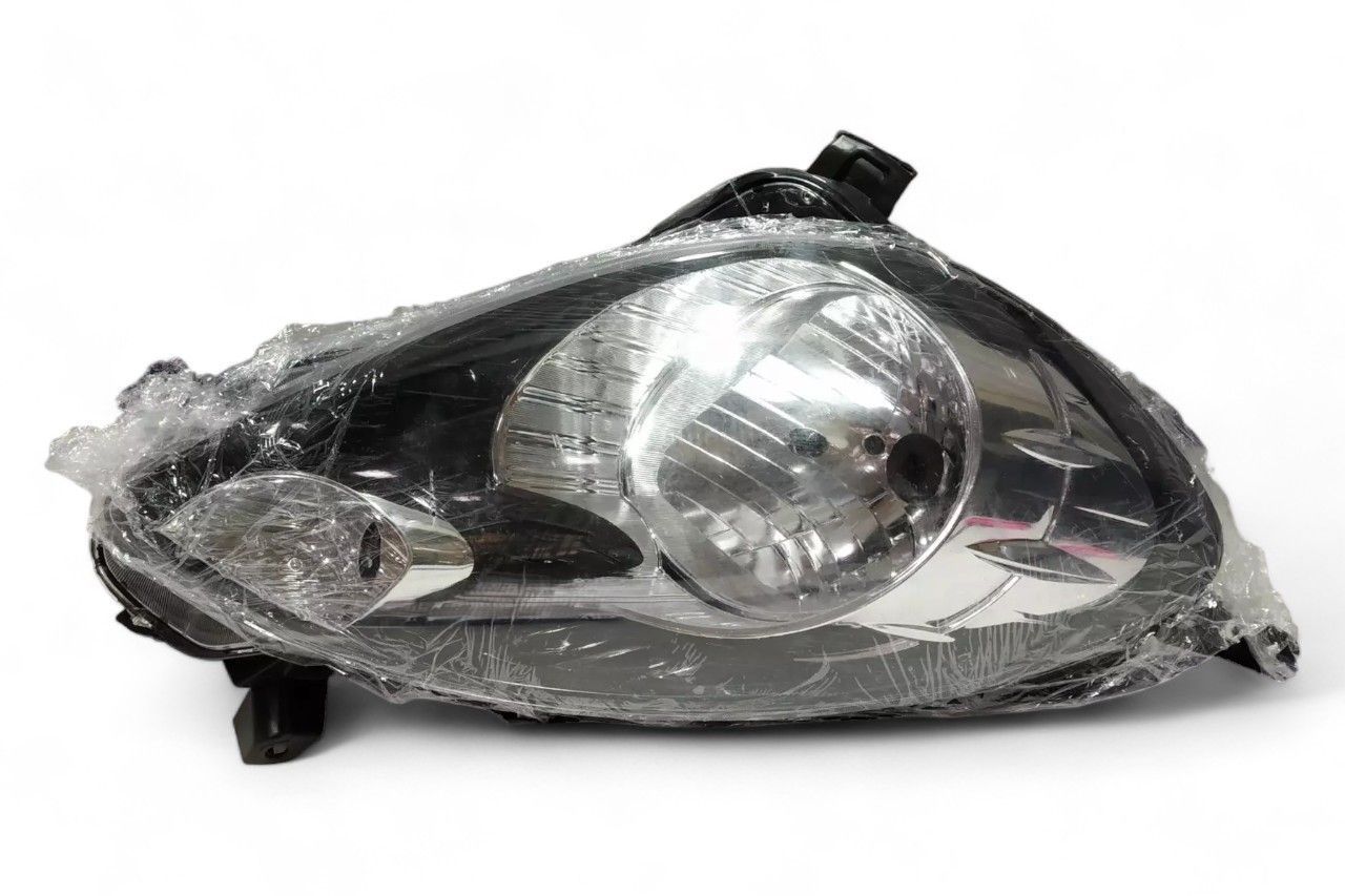 Lumax Head Lamp - RH AV582506