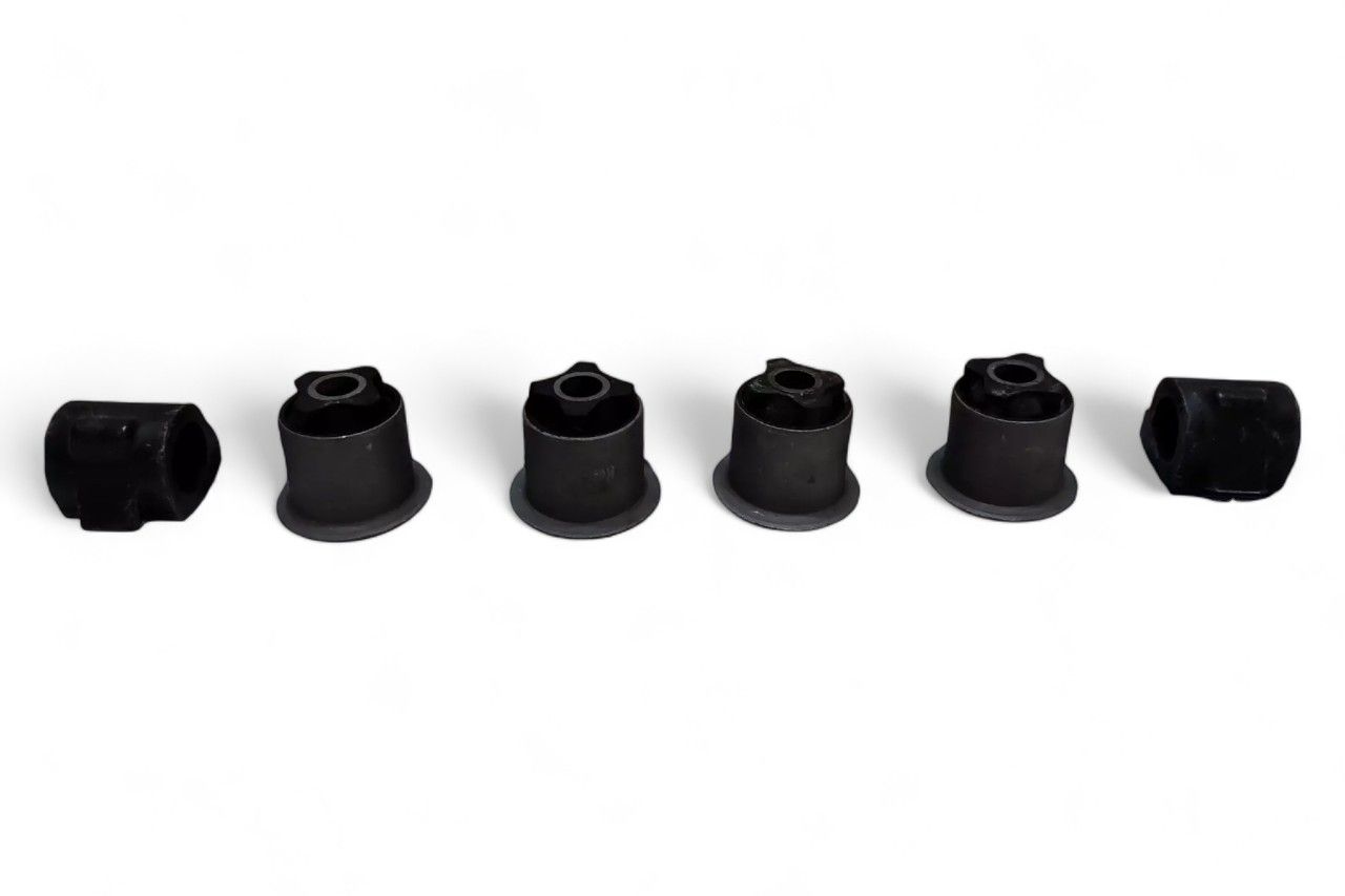 Autokoi Front Suspension Bush Kit AV513546