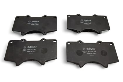 Bosch Front Brake Pad Set AV686701