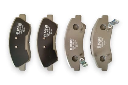 Bosch Front Brake Pad Set AV264853