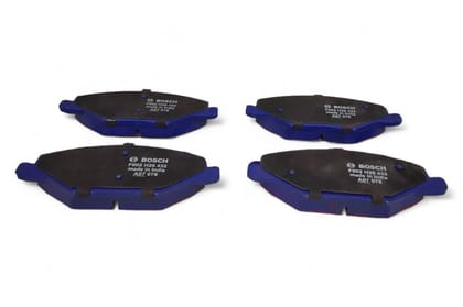 Bosch Front Brake Pad Set AV755178