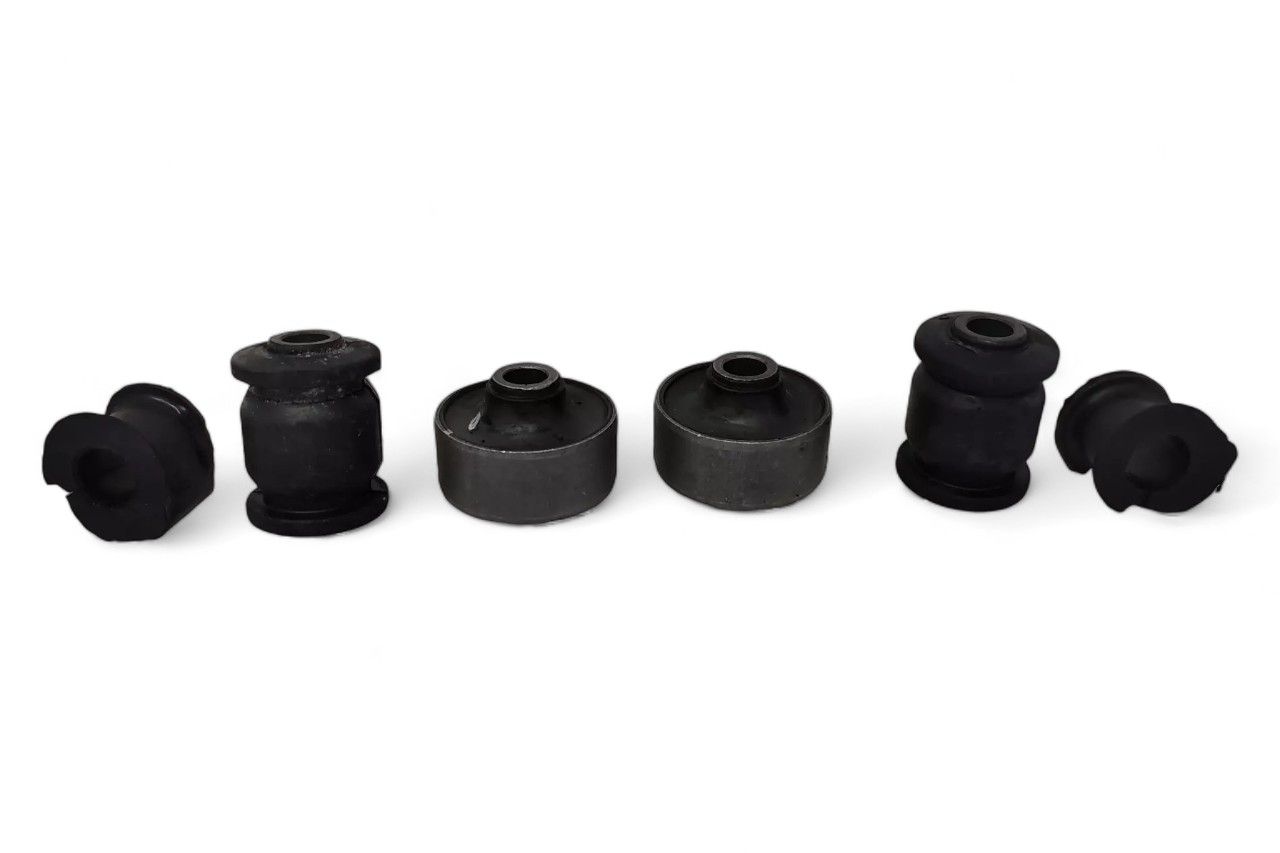 Autokoi Front Suspension Bush Kit AV831305
