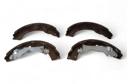 TVS Girling Rear Brake Shoe Set AV135283